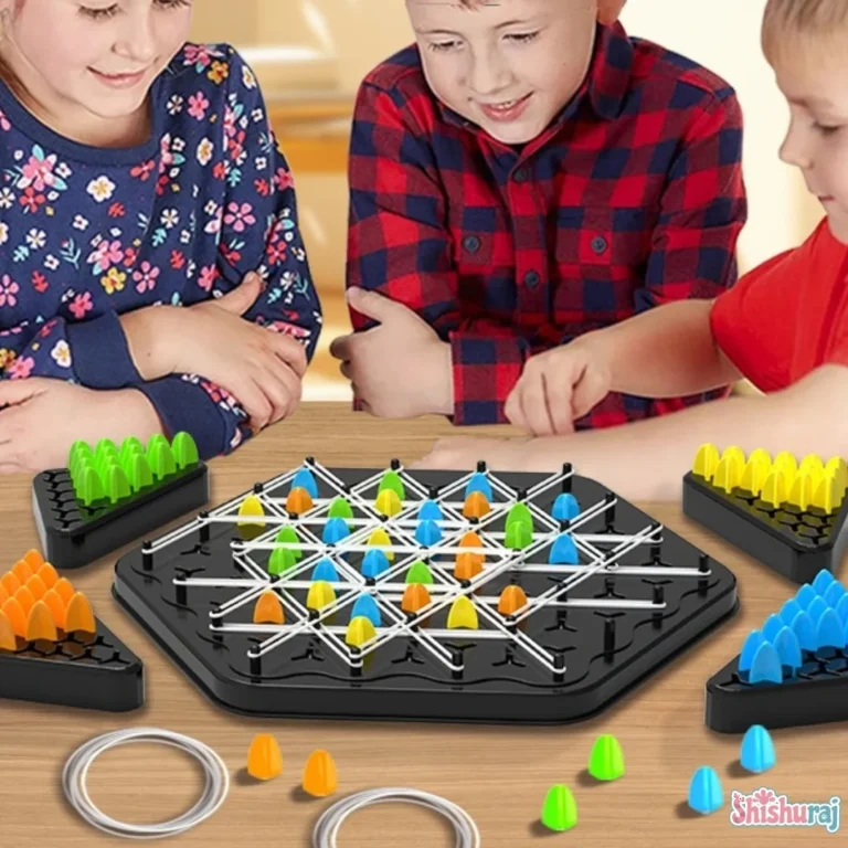 Triangle Chain Chess Puzzle Game
